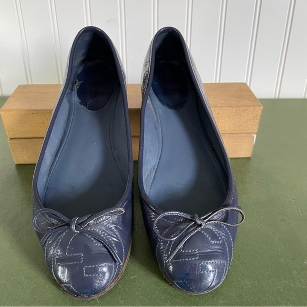Gucci Embroidered Monogram Ballet Flats in Blue Patent Leather - Picture 9 of 9